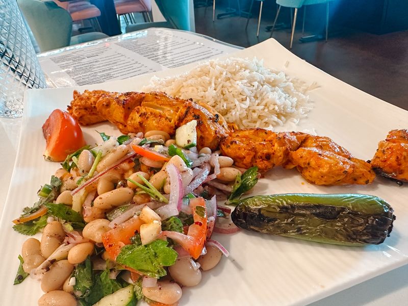 Selda Las Colinas food